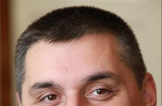 С пряк избор на председател Кирил Добрев връща БСП в играта