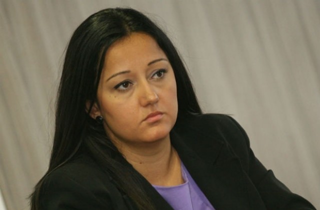 Лиляна Павлова пристига във Враца