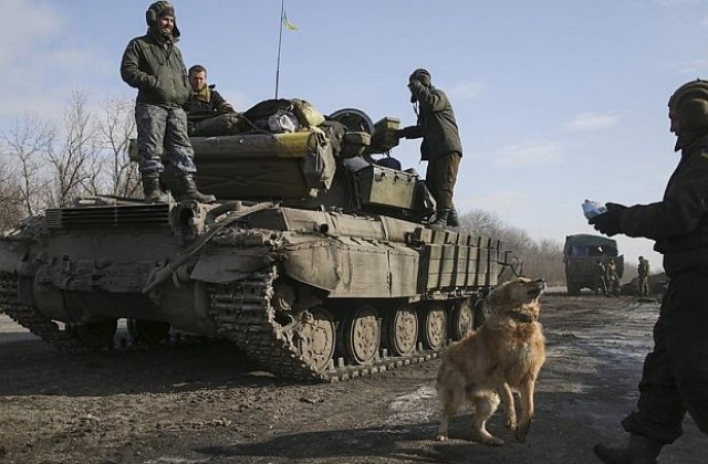 САЩ изпращат в Украйна група военни експерти в помощ на украинската армия