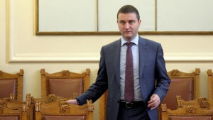 Горанов иска НС да даде възможност правителството да си плаща