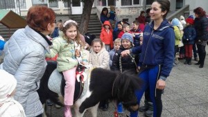 Гиздави коне 300 кебапчета и 30 литра вино за Тодоровден