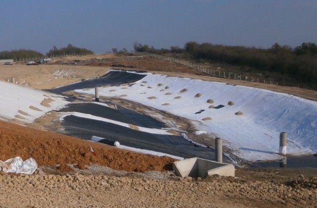 Временно преустановяване депонирането на производствени и строителни отпадъци