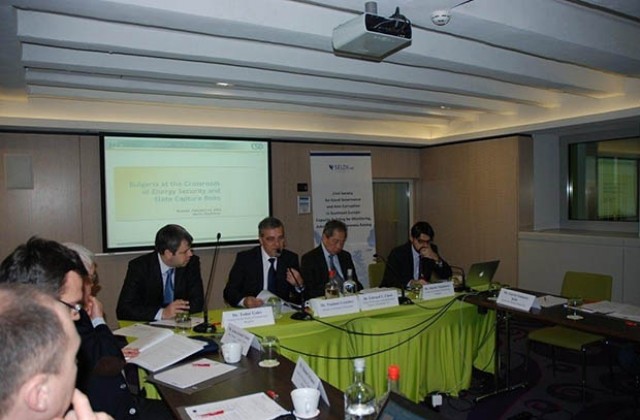 Владимир Уручев (ЕНП/ГЕРБ) откри кръгла маса по енергийна сигурност в Брюксел