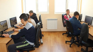 Ученици заклеймяват алкохола