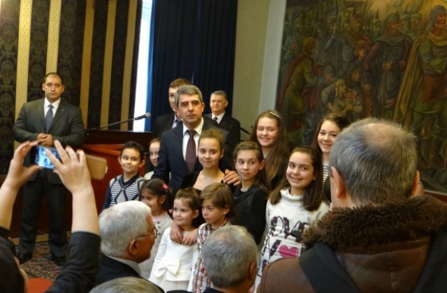 Сребърни звънчета пяха пред президента Росен Плевнелиев