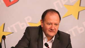 Миков пише на Плевнелиев иска вето за 16те млрд