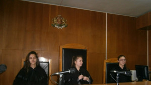 Симулиран процес на ученици в деня на отворените врати в