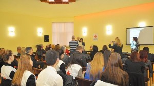Бизнесът дарил 60 от помощите за пострадалите от наводненията през