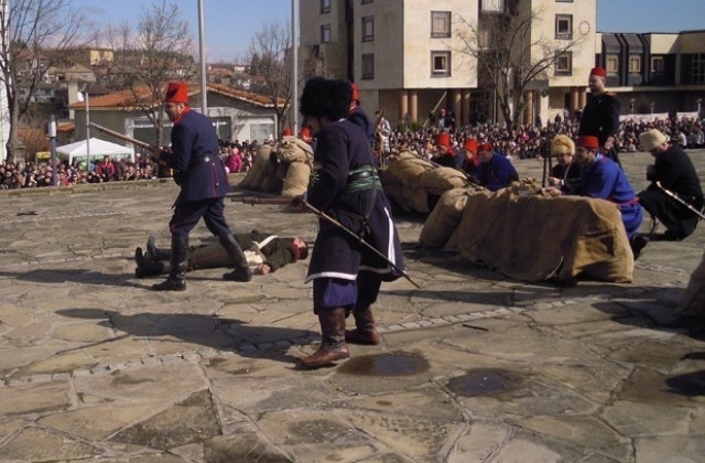 Възстановчици от Добрич отбелязват 3 март с участия в страната