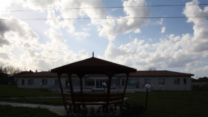 Замминистър инспектира нов център за деца с увреждания