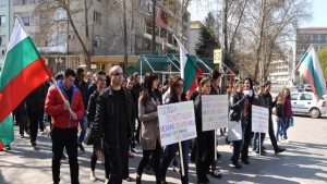 Пореден протест срещу бежанците в Харманли