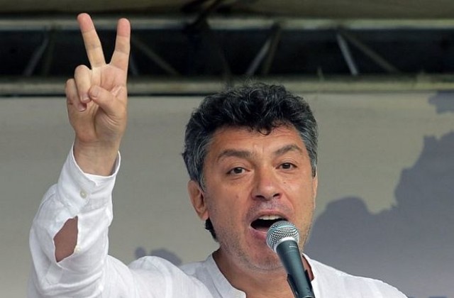 В. „Комерсант за Борис Немцов: Прекалено ярък