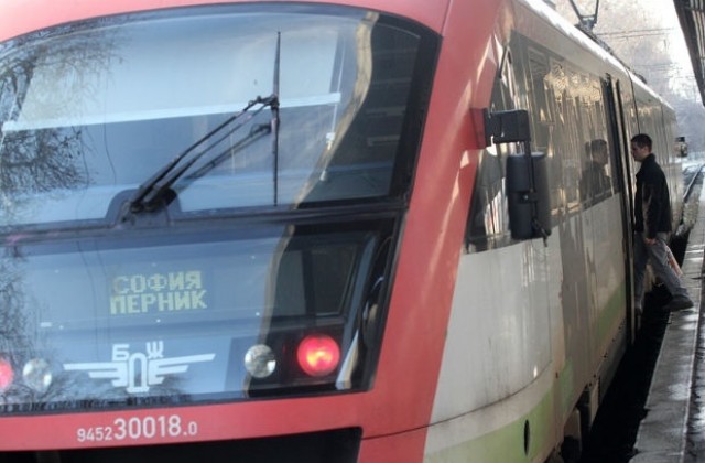 БДЖ осигурява допълнителни вагони за 114 влака