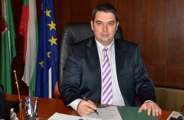 Поздрав на инж. Добромир Добрев за Деня на любителското творчество