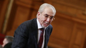 Местан прогнозира още драматични гласувания в парламента