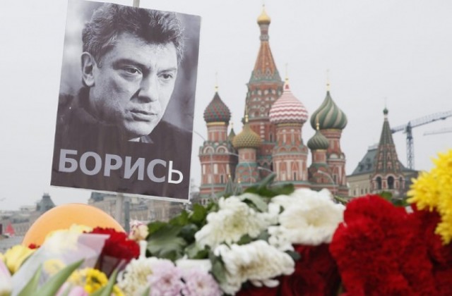 Немцов имал доказателства за руска военна намеса в Украйна