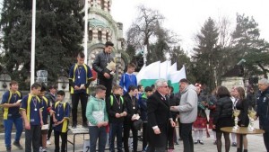 22 отбора се включиха в лекоатлетическата щафета за 3ти март
