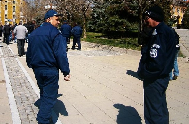 Ограбиха жена пред касите на енергото