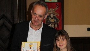 Ученичка от Елена с първа награда от конкурс за детска