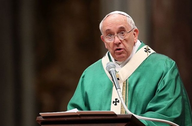 Папа Франциск: Възрастните не са марсианци