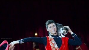 Кюстендилец пробива в цирка с дресура на улични котки