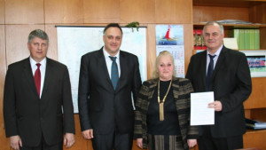 Подписаха първия договор за саниране в Аксаково