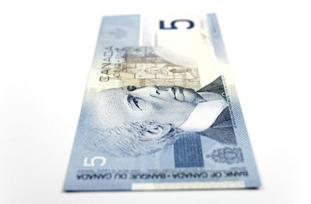 Канадската банка: Спрете да рисувате Спок от Стар Трек по банкнотите
