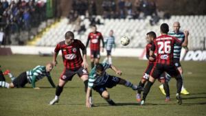 Черно море смаза от бой Локо Горна за полуфинал