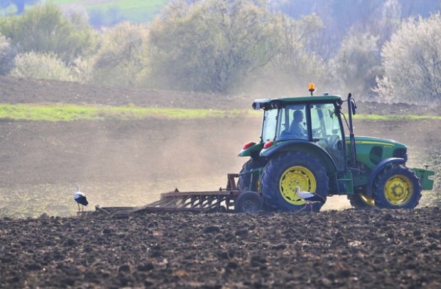 Ведомствените бензиностанции имат 3 дни да декларират пред НАП наличните съдове