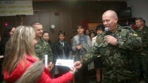 С кулинарна изложба и подаръци отбелязаха 8 март в 61ва