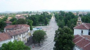 Община Левски подписа четири договора по Националната програма за саниране