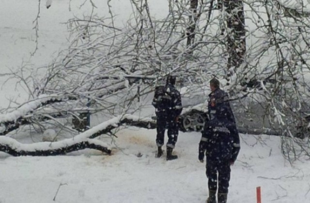 Над 50 населени места в Пловдивко са без ток и вода