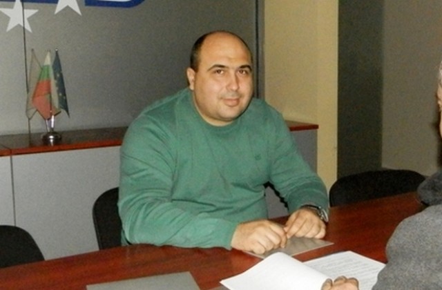 Депутатът от ГЕРБ Владислав Николов организира приемна в Николаево
