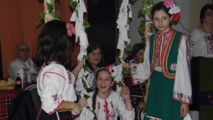 Традиционна вечер на националната носия организираха в село Милковица