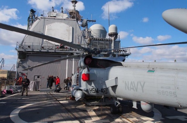 Корабите на НАТО засекли руски плавателни съдове в Черно море