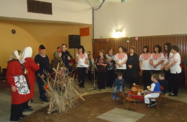 Битова вечер събра самодейни състави в Павликени