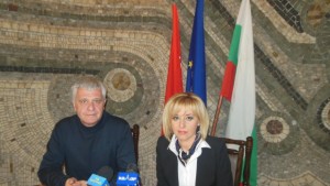 Мая Манолова иска Великденски надбавки за всички самотни пенсионери