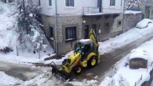 Продължава работата по овладяване на зимната обстановка в Белоградчик