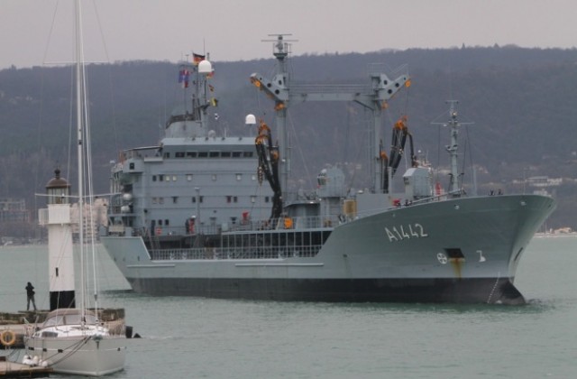 Корабите на НАТО напуснаха пристанището във Варна