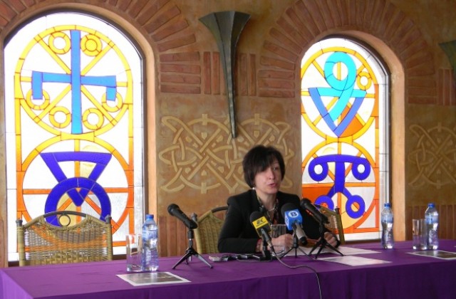 Уникално 3D шоу Величието на Асеневци кулминация за празника на В. Търново