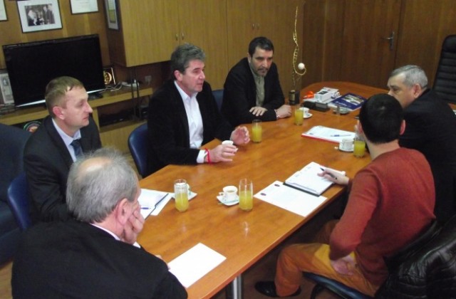 Кметовете на Свищов и Зимнич обсъдиха съвместни проекти