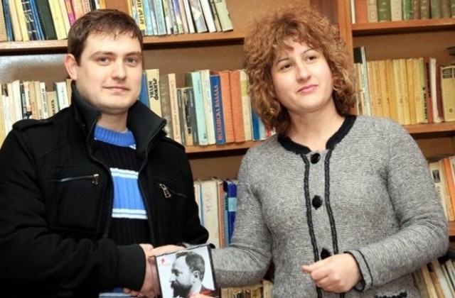 Младите социалисти в Свищов записаха на аудио книгата Бай Ганьо