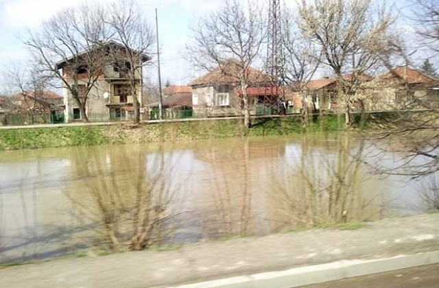 Без опасно увеличение на нивото на реки и язовири във врачанско