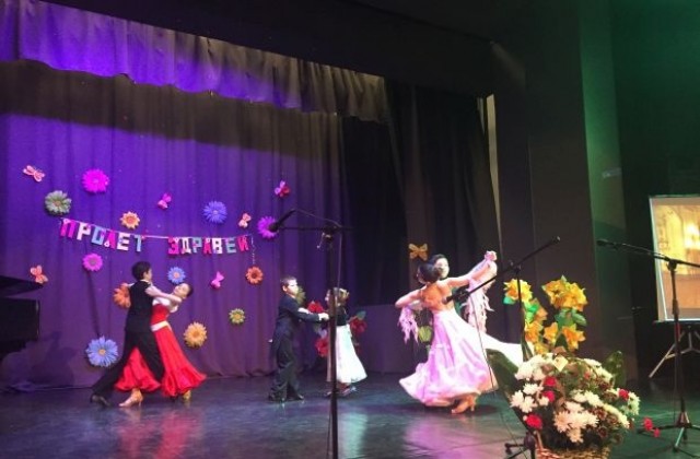 Над 100 деца се включиха в концерт Творим заедно