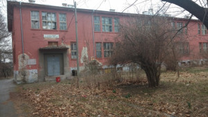 Съдбата на рушащите се бивши селски училища в община Дупница