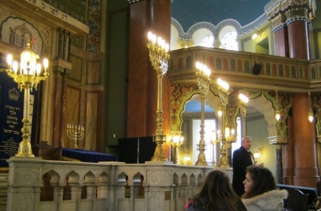 Габровски ученици отбелязаха Деня на спасението на българските евреи