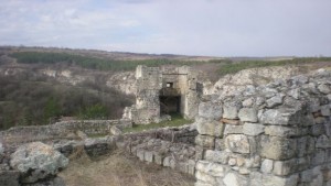 Археолог представя разкопките на Червен