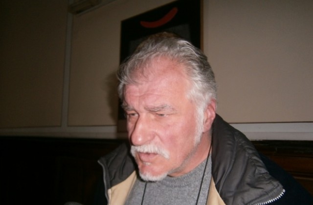 Затруднено е почистването на пътищата във високопланинските села от община Кюстендил