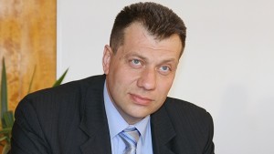 Обрушват скалите при Кресненското дефиле още 10 дни