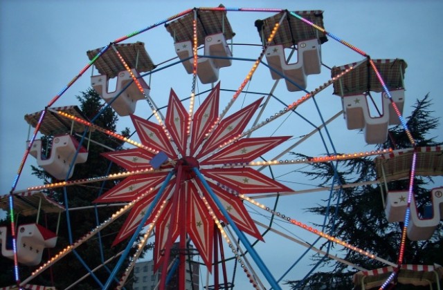 Разполагат лунапарка в района на бившия Медицински колеж